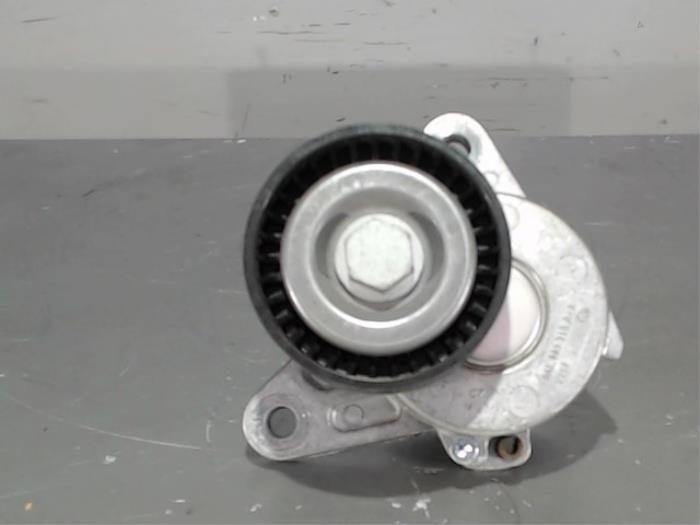 Usados Tensor correa múltiple Volkswagen Golf VII (AUA) 2.0 TDI 150 16V Precio € 18,15 IVA incluido ofrecido por Automaterialen Ronald Morien B.V.