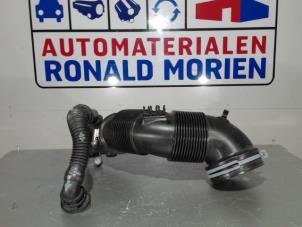 Used Air intake hose Volkswagen Tiguan (AD1) 2.0 TDI 16V Price € 36,30 Inclusive VAT offered by Automaterialen Ronald Morien B.V.