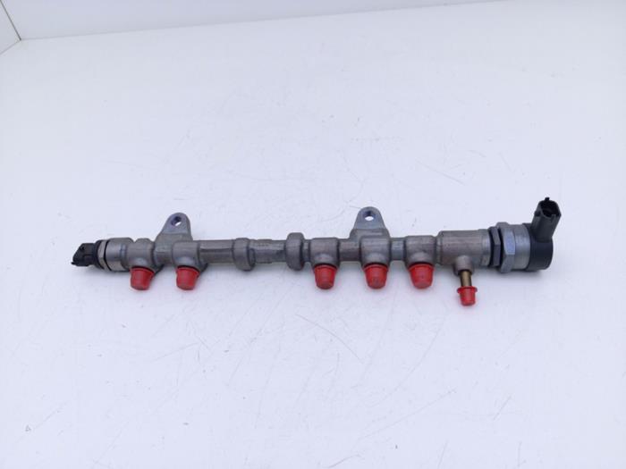 Usagé Distributeur de carburant Opel Corsa D 1.3 CDTi 16V ecoFLEX Prix € 45,00 Prix TTC proposé par Automaterialen Ronald Morien B.V.