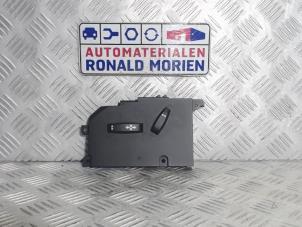Gebrauchte Sitzverstellung Schalter Volvo V40 (MV) 1.5 T3 16V Geartronic Preis € 39,00 Margenregelung angeboten von Automaterialen Ronald Morien B.V.