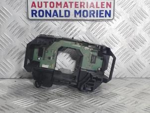 Gebrauchte Lenkrohr Modul Volvo V40 (MV) 1.5 T3 16V Geartronic Preis € 15,00 Margenregelung angeboten von Automaterialen Ronald Morien B.V.