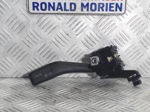 Used Indicator switch Seat Altea (5P1) 1.9 TDI Price € 15,00 Margin scheme offered by Automaterialen Ronald Morien B.V.