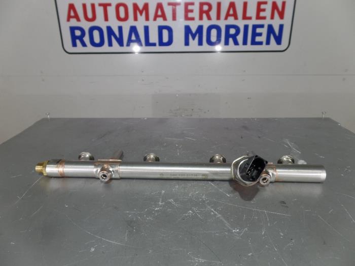 Neue Kraftstoffverteiler Volkswagen Tiguan Allspace (BW2) 2.0 TSI 16V 4Motion Preis € 59,00 Mit Mehrwertsteuer angeboten von Automaterialen Ronald Morien B.V.