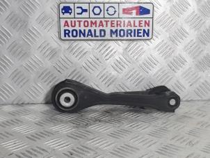 Usagé Bras de suspension bas arrière droit Mercedes A (W176) 2.2 A-220 d 16V Prix € 10,00 Règlement à la marge proposé par Automaterialen Ronald Morien B.V.