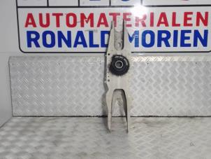 Used Rear wishbone, left Mercedes A (W176) 2.2 A-220 d 16V Price € 25,00 Margin scheme offered by Automaterialen Ronald Morien B.V.