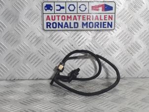 Used Exhaust heat sensor Mercedes A (W176) 2.2 A-220 d 16V Price € 35,00 Margin scheme offered by Automaterialen Ronald Morien B.V.