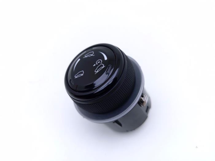 Usados Interruptor ESP Fiat 500L (199) 1.4 16V Precio € 35,00 Norma de margen ofrecido por Automaterialen Ronald Morien B.V.