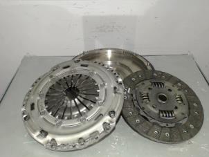 Used Clutch kit (complete) Volkswagen Golf VII (AUA) 1.4 TSI 16V Price € 115,00 Inclusive VAT offered by Automaterialen Ronald Morien B.V.