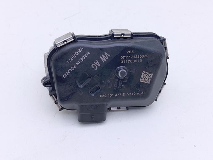 Usagé Valve RGE Volkswagen Touareg 3.0 TDI 286 V6 24V Prix € 90,75 Prix TTC proposé par Automaterialen Ronald Morien B.V.