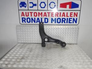 Usagé Bras de suspension avant droit Renault Master IV (FV) 2.3 dCi 125 16V FWD Prix € 65,00 Règlement à la marge proposé par Automaterialen Ronald Morien B.V.