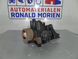 Used Diesel pump Renault Megane III Grandtour (KZ) 1.5 dCi 110 Price € 275,00 Margin scheme offered by Automaterialen Ronald Morien B.V.
