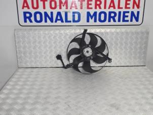 Używane Wentylator Volkswagen Fox (5Z) 1.2 Cena € 45,00 Procedura marży oferowane przez Automaterialen Ronald Morien B.V.
