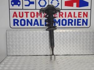 Used Rear shock absorber rod, right Audi A4 Price € 45,00 Margin scheme offered by Automaterialen Ronald Morien B.V.