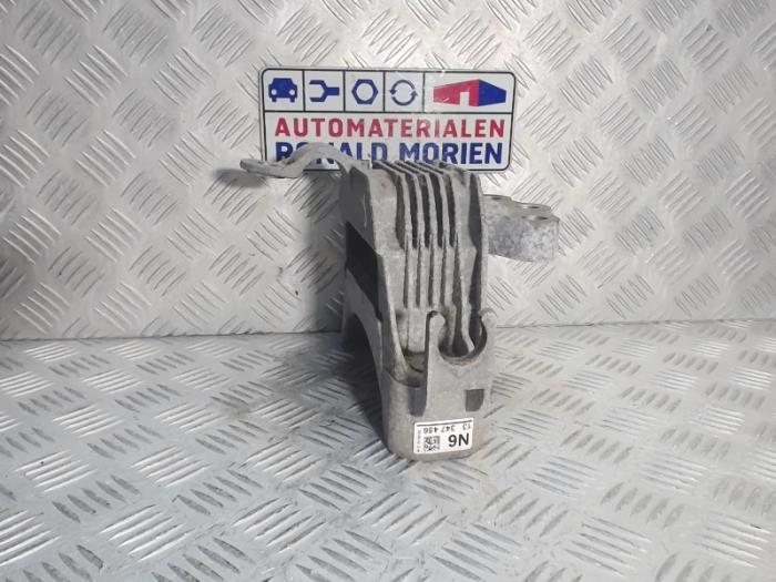 Used Engine mount Opel Astra J (PC6/PD6/PE6/PF6) 1.4 16V ecoFLEX Price € 45,00 Margin scheme offered by Automaterialen Ronald Morien B.V.