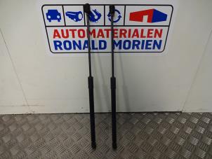 Used Set of tailgate gas struts Opel Astra K 1.6 CDTI 136 16V Price € 25,00 Margin scheme offered by Automaterialen Ronald Morien B.V.