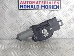 Used Sunroof motor Ford Fiesta 7 Price € 75,00 Margin scheme offered by Automaterialen Ronald Morien B.V.