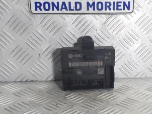 Używane Modul (rózne) Audi RS 5 (8T3) 4.2 V8 32V Cena € 65,00 Procedura marży oferowane przez Automaterialen Ronald Morien B.V.