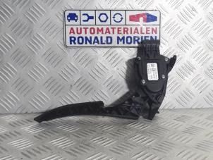 Używane Czujnik polozenia pedalu gazu Opel Astra J Sports Tourer (PD8/PE8/PF8) 1.7 CDTi 16V Cena € 14,95 Procedura marży oferowane przez Automaterialen Ronald Morien B.V.