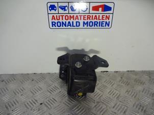 Used Engine mount Isuzu D-Max (TFR/TFS) 1.9 D Turbo Price € 45,00 Margin scheme offered by Automaterialen Ronald Morien B.V.
