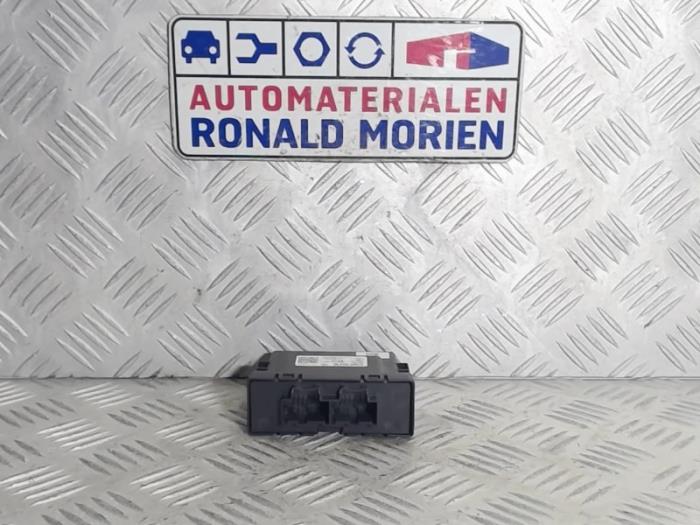 Używane Modul gateway Opel Karl 1.0 12V Cena € 30,00 Procedura marży oferowane przez Automaterialen Ronald Morien B.V.