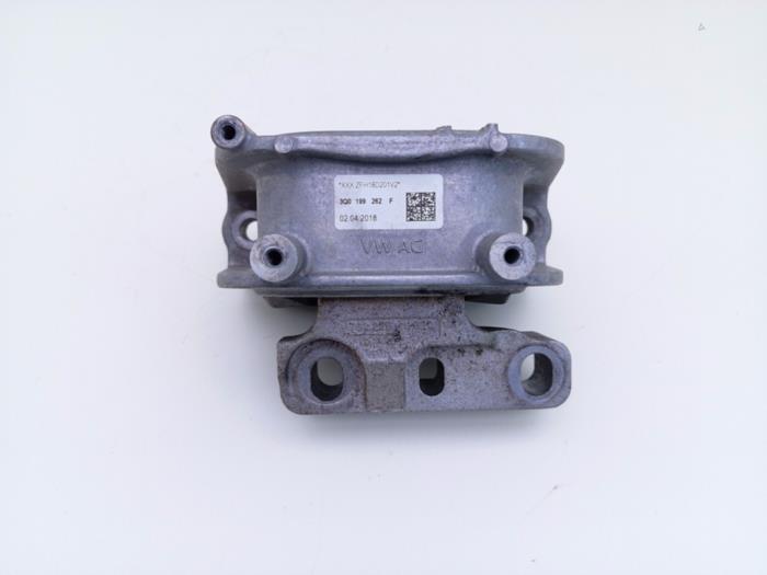 Usagé Support moteur Volkswagen Tiguan (AD1) 2.0 TDI 16V BlueMotion Techn.SCR 4Motion Prix € 40,00 Règlement à la marge proposé par Automaterialen Ronald Morien B.V.