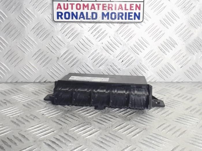 Używane Sterownik Body Control Ford Fiesta 6 (JA8) 1.0 EcoBoost 12V 100 Cena € 75,00 Procedura marży oferowane przez Automaterialen Ronald Morien B.V.