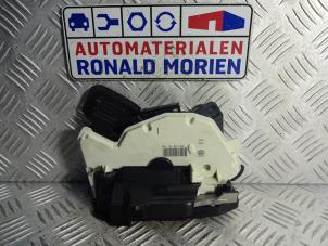 Used Rear door mechanism 4-door, right Seat Leon (5FB) 1.4 TSI ACT 16V Price € 15,00 Margin scheme offered by Automaterialen Ronald Morien B.V.
