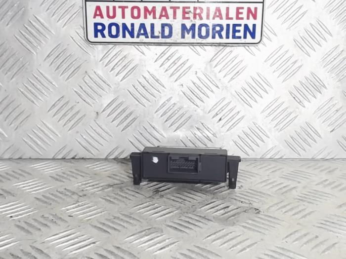 Używane Modul gateway Seat Ibiza IV (6J5) 1.2 TDI Ecomotive Cena € 39,00 Procedura marży oferowane przez Automaterialen Ronald Morien B.V.