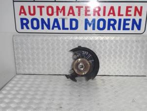 Used Knuckle, front left Ford B-Max (JK8) Price € 25,00 Margin scheme offered by Automaterialen Ronald Morien B.V.