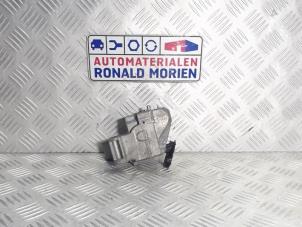 Usados Cierre de caja de dirección Ford B-Max (JK8) Precio € 95,00 Norma de margen ofrecido por Automaterialen Ronald Morien B.V.