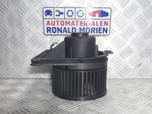 Używane Silnik wentylatora nagrzewnicy Seat Arosa (6H1) 1.4i 16V Cena € 15,00 Procedura marży oferowane przez Automaterialen Ronald Morien B.V.