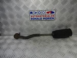 Used Tie rod, left Renault Captur (2R) 1.5 Energy dCi 110 FAP Price € 35,00 Margin scheme offered by Automaterialen Ronald Morien B.V.