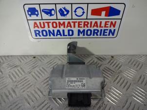 Używane Regulator napiecia Ford Focus Cena € 25,00 Procedura marży oferowane przez Automaterialen Ronald Morien B.V.