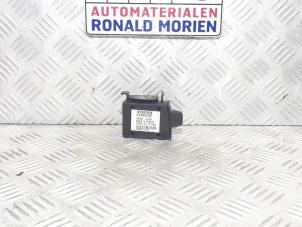 Używane Uchwyt telefoniczny (rózne) Volvo XC60 I (DZ) 2.0 T5 16V Cena € 15,00 Procedura marży oferowane przez Automaterialen Ronald Morien B.V.