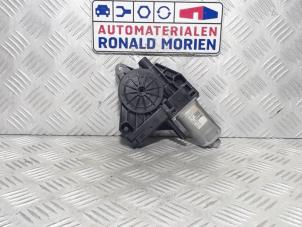 Usados Motor de ventanilla de puerta Volvo XC60 I (DZ) 2.0 T5 16V Precio € 25,00 Norma de margen ofrecido por Automaterialen Ronald Morien B.V.