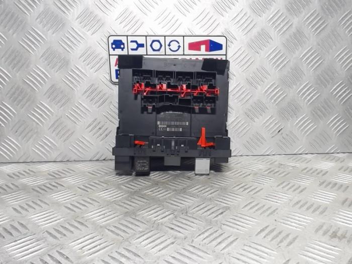 Used Body control computer Volkswagen Golf V (1K1) 1.6 FSI 16V Price € 75,00 Margin scheme offered by Automaterialen Ronald Morien B.V.