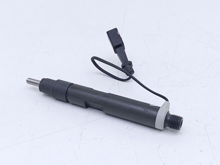 Neuf Injecteurs Volkswagen Golf IV (1J1) 1.9 SDI Prix € 60,50 Prix TTC proposé par Automaterialen Ronald Morien B.V.