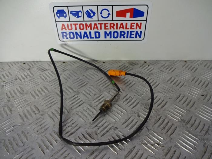 Usagé Sensor température d’échappement Volkswagen Touran (1T3) 2.0 TDI 16V 140 Prix € 30,00 Règlement à la marge proposé par Automaterialen Ronald Morien B.V.