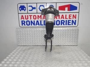 Used Front shock absorber rod, left Audi Q7 (4LB) 4.2 TDI V8 32V Tiptronic Price € 95,00 Margin scheme offered by Automaterialen Ronald Morien B.V.