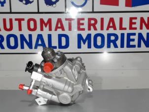 Usados Bomba de diésel Ford C-Max (DXA) 1.5 TDCi 120 16V Precio € 225,00 Norma de margen ofrecido por Automaterialen Ronald Morien B.V.