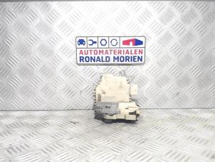 Used Front door lock mechanism 4-door, right Audi A5 Sportback Quattro (B8H/B8S) 2.0 TFSI 16V Price € 29,00 Margin scheme offered by Automaterialen Ronald Morien B.V.