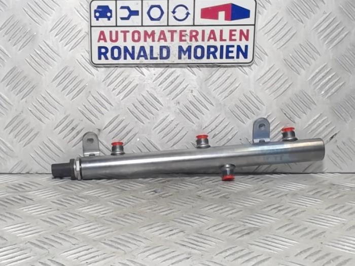 Usagé Système d'injection Mercedes Sprinter 4,6t (906.65) 419 CDI V6 24V Prix € 195,00 Règlement à la marge proposé par Automaterialen Ronald Morien B.V.