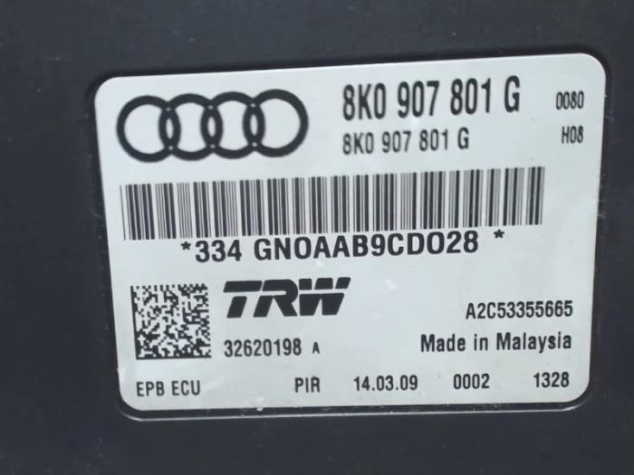 Module frein à main d'un Audi S4 Avant (B8) 3.0 TFSI V6 24V 2009