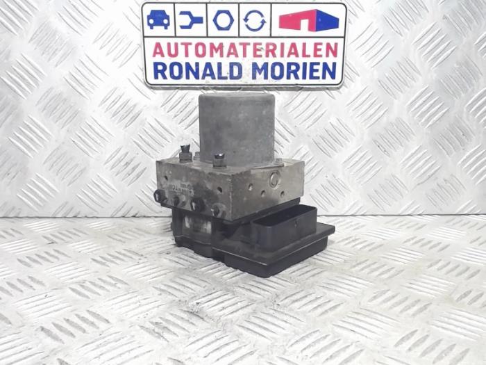 Begagnade ABS-pump Audi S4 Avant (B8) S4 3.0 TFSI V6 24V Pris € 350,00 Marginaltabell erbjuds av Automaterialen Ronald Morien B.V.