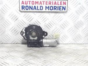 Used Sunroof motor Volkswagen Tiguan (AD1) 2.0 TDI 16V 4Motion Price € 59,00 Margin scheme offered by Automaterialen Ronald Morien B.V.
