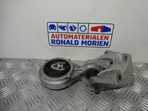 Used Engine mount Nissan X-Trail (T32) 2.0 dCi All Mode Price € 49,00 Margin scheme offered by Automaterialen Ronald Morien B.V.