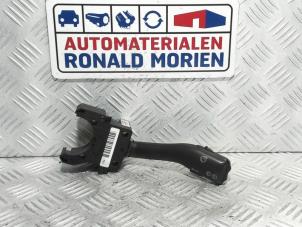 Usados Interruptor de limpiaparabrisas Volkswagen Passat Variant (3B6) 2.0 Precio € 10,00 Norma de margen ofrecido por Automaterialen Ronald Morien B.V.