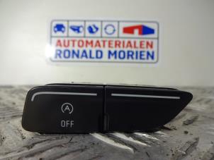 Usagé Commodo Ford Focus Prix € 20,00 Règlement à la marge proposé par Automaterialen Ronald Morien B.V.