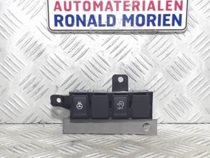 Gebrauchte Schalter Nissan X-Trail (T32) 2.0 dCi All Mode Preis € 39,00 Margenregelung angeboten von Automaterialen Ronald Morien B.V.