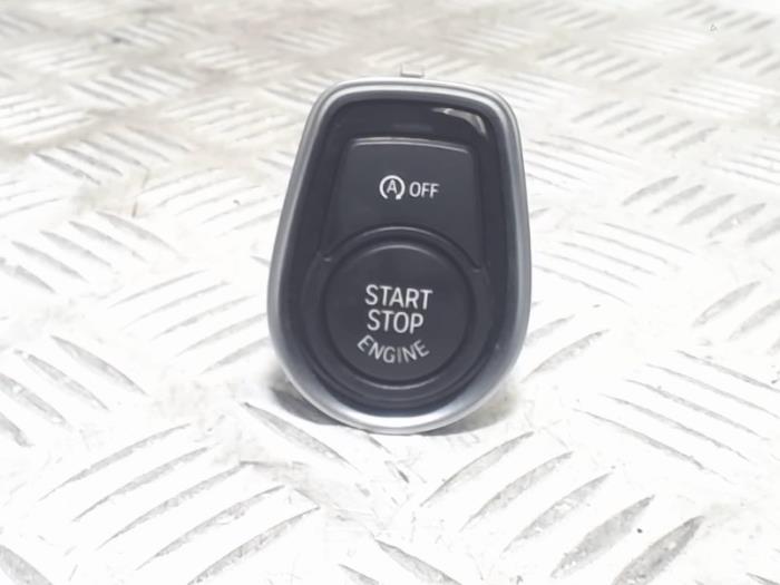 Używane Przelacznik Start/Stop BMW 2 serie (F22) 218i 1.5 TwinPower Turbo 12V Cena € 25,00 Procedura marży oferowane przez Automaterialen Ronald Morien B.V.